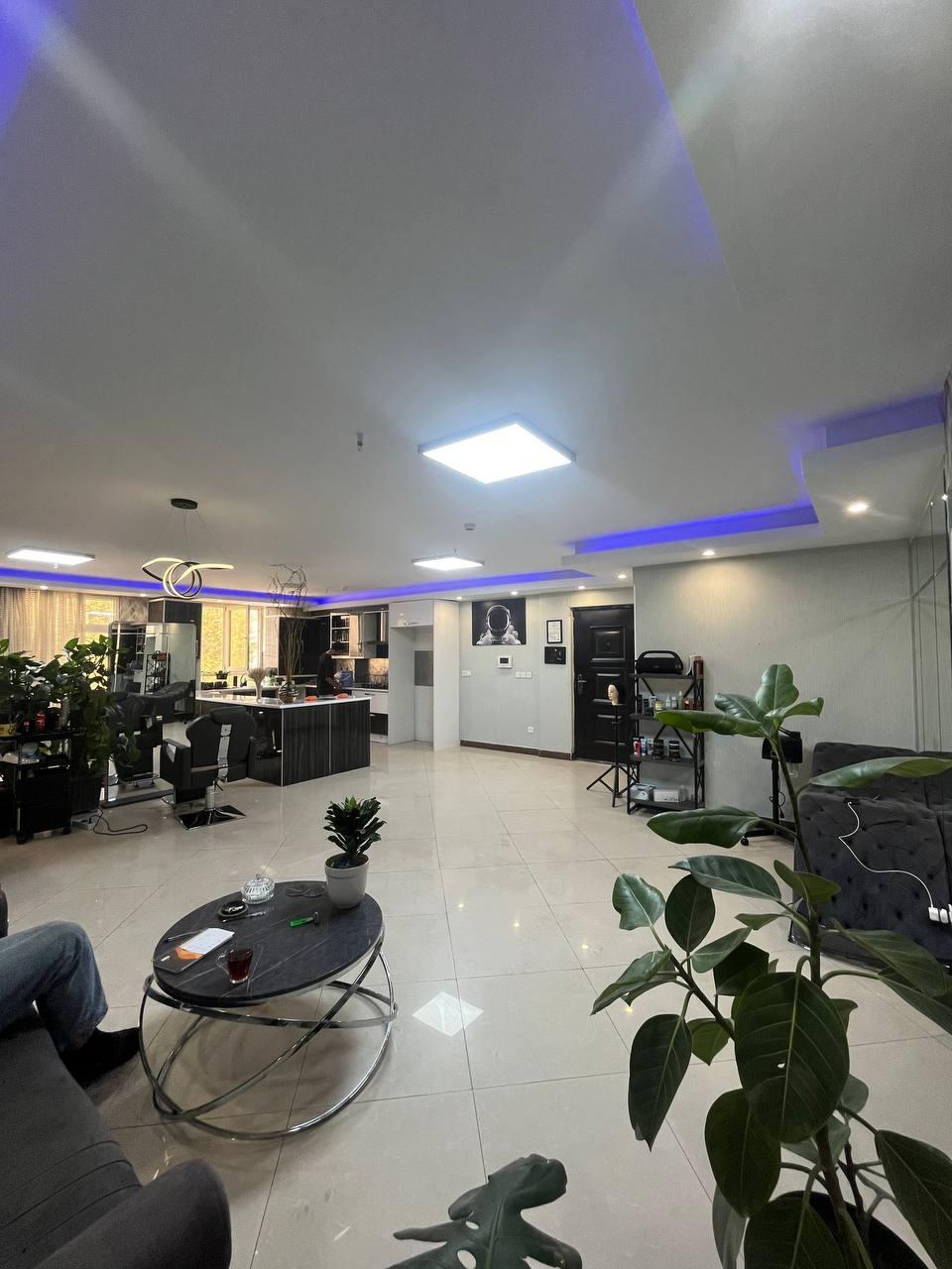 عکس سالن اصلاح مردانه F7