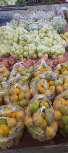 عکس میوه فروشی و تره بار ۱۹ بهمن 