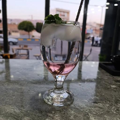 عکس کافه دژاوو