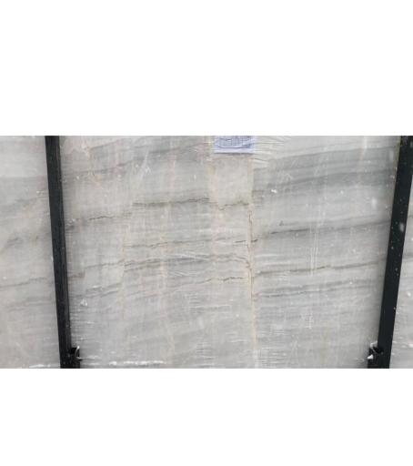 عکس روشن سنگ پرسپولیس