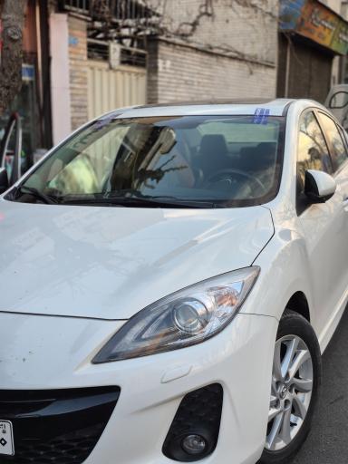 عکس شیشه اتومبیل فرزاد 