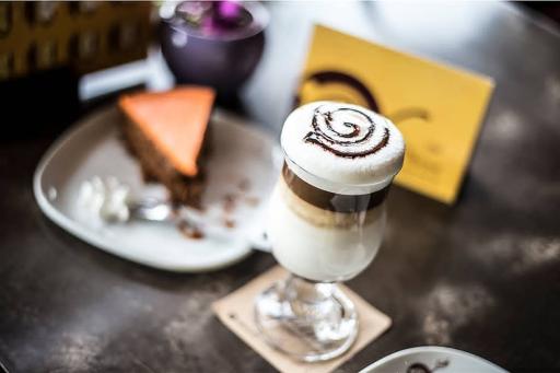 عکس کافه خان