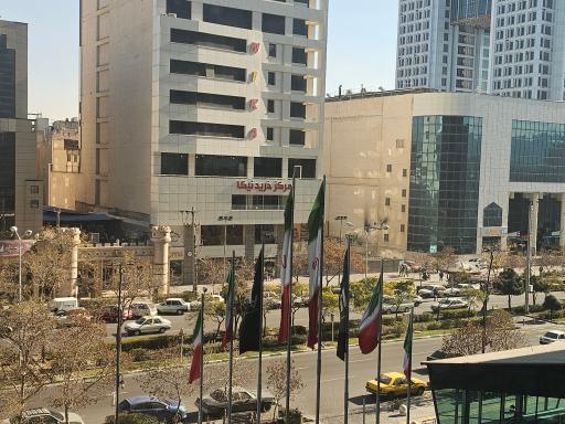 عکس مرکز خرید نیکا