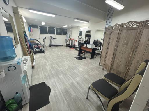 عکس کلینیک بیومکانیک و حرکات اصلاحی دکتر خوش باطن