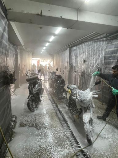 عکس کارواش سیکلت مدرن