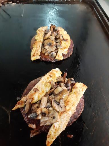 کافه فست فود همرفیق