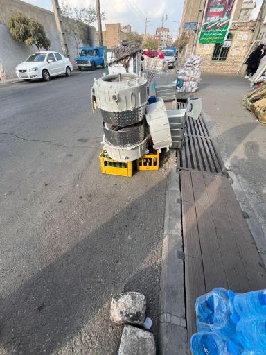 عکس تعمیر برد و تعمیرات لوزم خانگی ماهلین
