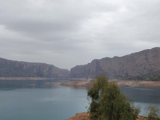 عکس دریاچه سد دز