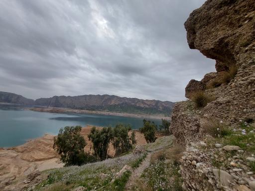 عکس دریاچه سد دز