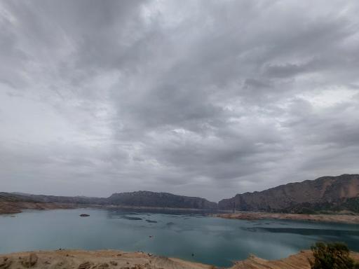 عکس دریاچه سد دز