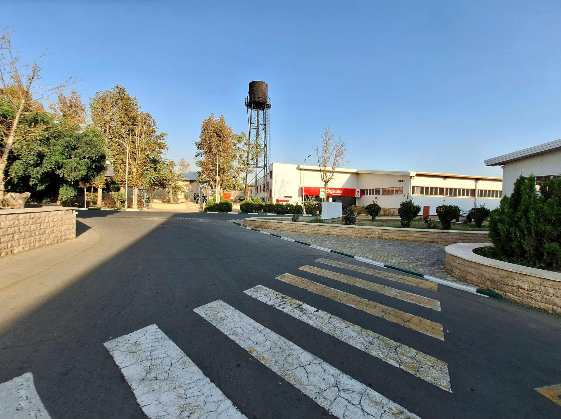 عکس انبار دیجی کالا