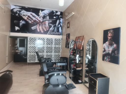 عکس آرایشگاه فرکانس مثبت