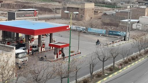 عکس پمپ بنزین پارسیان سوخت