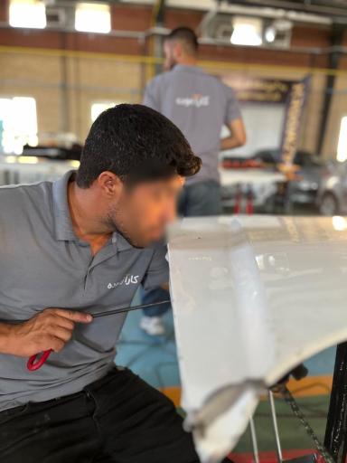 آموزشگاه فنی و حرفه ای کارآزموده