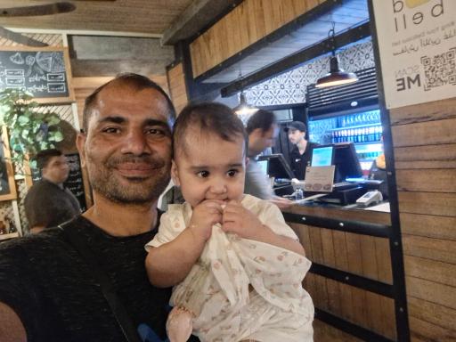 عکس فست فود چیکن فکتوری