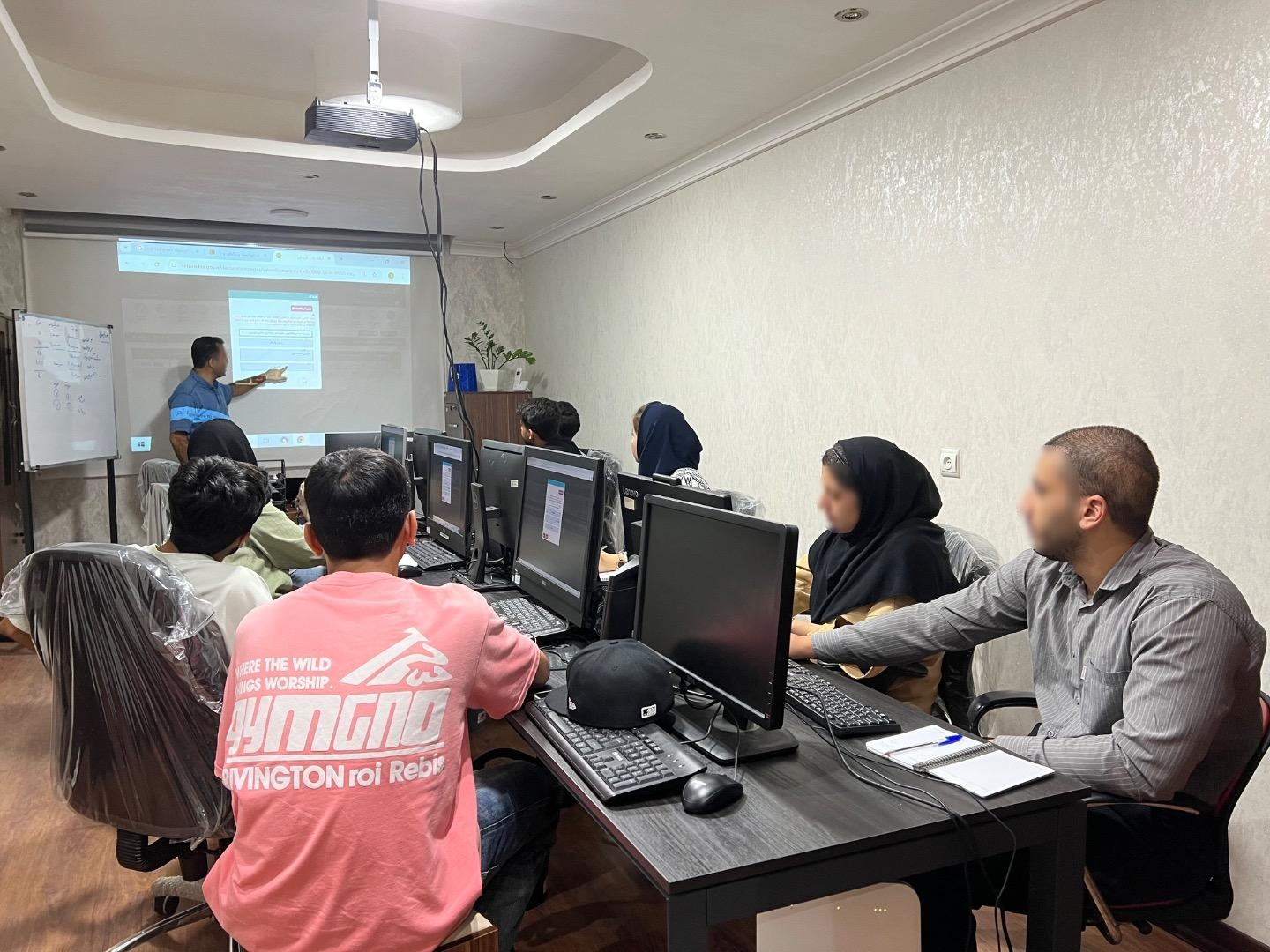 عکس آموزشگاه و شرکت حسابداری آریان محاسب تراز بندر