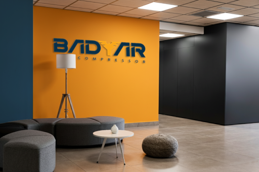 عکس نوین تجهیز بادیار