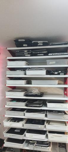 عکس تعمیرات لپ تاپ آریا