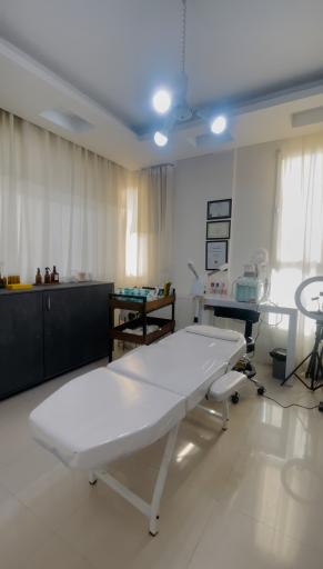 عکس کلینیک آویژه