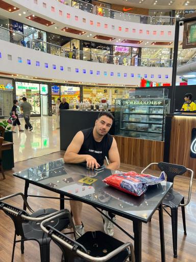 عکس مرکز تجاری کیش