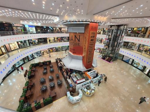 عکس مرکز تجاری کیش