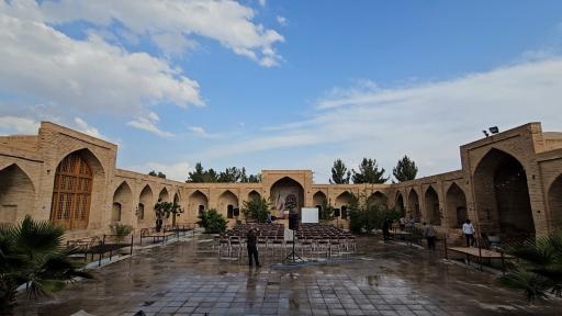 عکس عمارت صفویه (اقامتگاه سنتی)