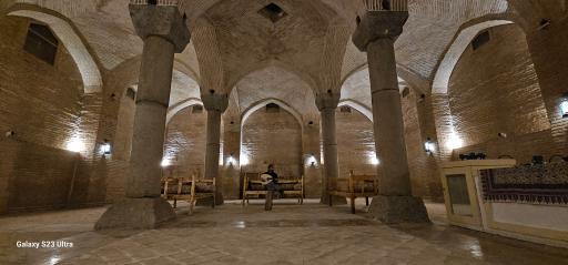 عکس عمارت صفویه (اقامتگاه سنتی)