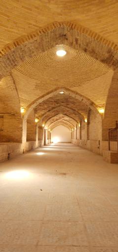 عکس عمارت صفویه (اقامتگاه سنتی)