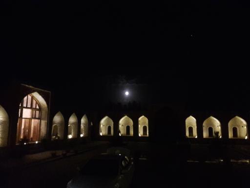 عکس عمارت صفویه (اقامتگاه سنتی)