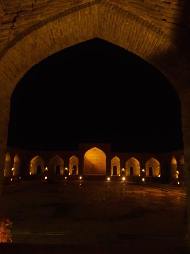 عکس عمارت صفویه (اقامتگاه سنتی)
