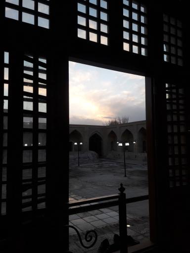 عکس عمارت صفویه (اقامتگاه سنتی)