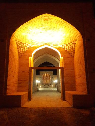 عکس عمارت صفویه (اقامتگاه سنتی)