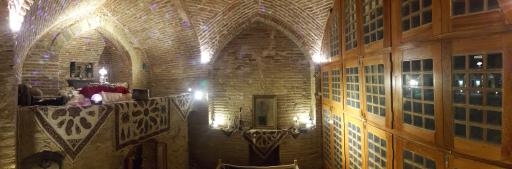 عکس عمارت صفویه (اقامتگاه سنتی)