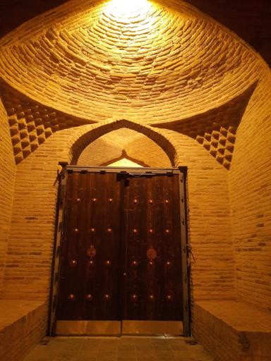 عکس عمارت صفویه (اقامتگاه سنتی)