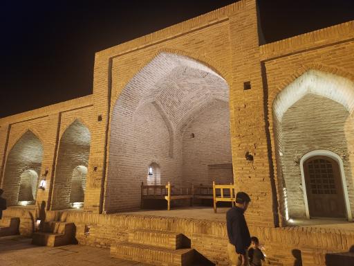 عکس عمارت صفویه (اقامتگاه سنتی)