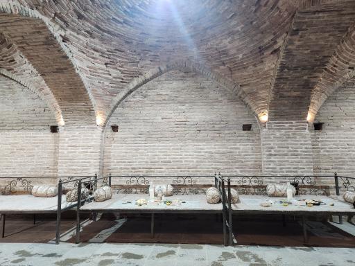 عکس عمارت صفویه (اقامتگاه سنتی)