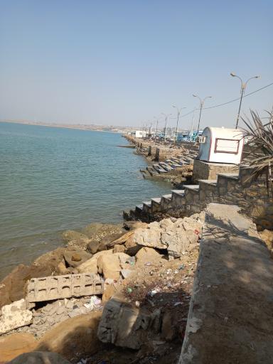 عکس تفریحگاه ساحلی دریا کوچک