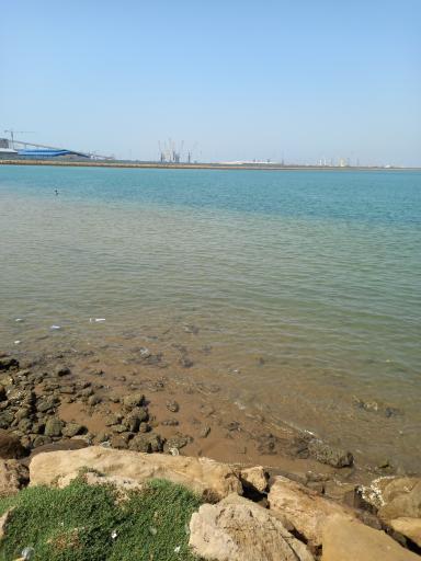 عکس تفریحگاه ساحلی دریا کوچک