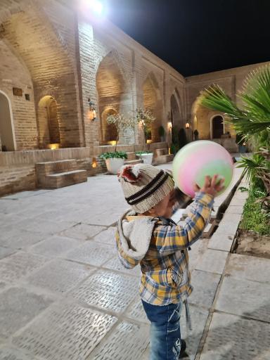 عکس عمارت صفویه (اقامتگاه سنتی)