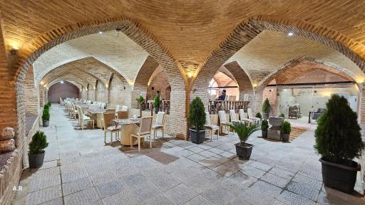 عکس عمارت صفویه اقامتگاه سنتی