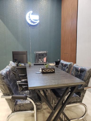 دیجیتال مارکتینگ ماه