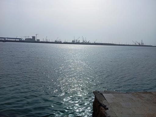 عکس تفریحگاه ساحلی دریا کوچک