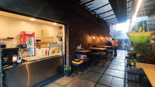 عکس فست فود وقت سیب زمینی و برگر