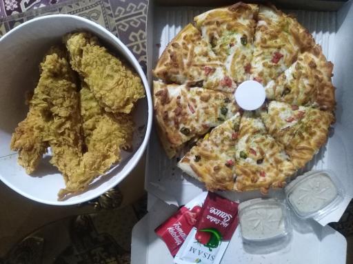 عکس پیتزا ۲۰۰۰