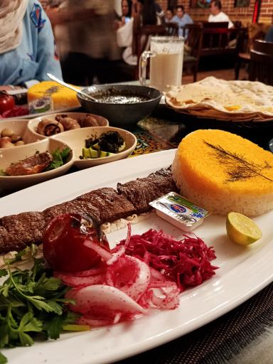 رستوران سنتی مهتاب