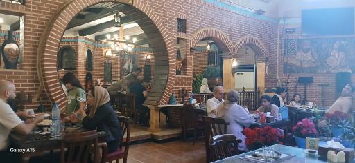 عکس رستوران سنتی مهتاب