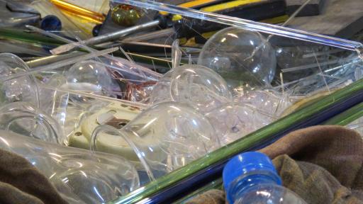 عکس کارگاه شیشه گری جواد دیواندری