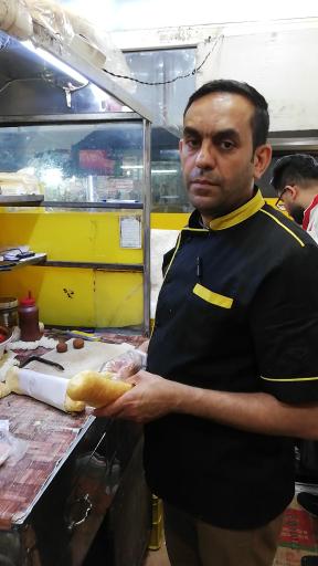عکس فلافل خوش طعم اکبر