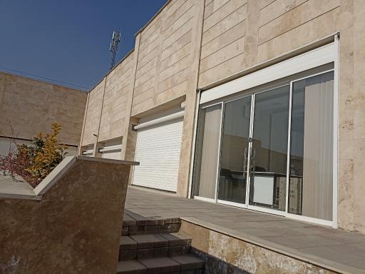 عکس مشاورین املاک ستاره شرق