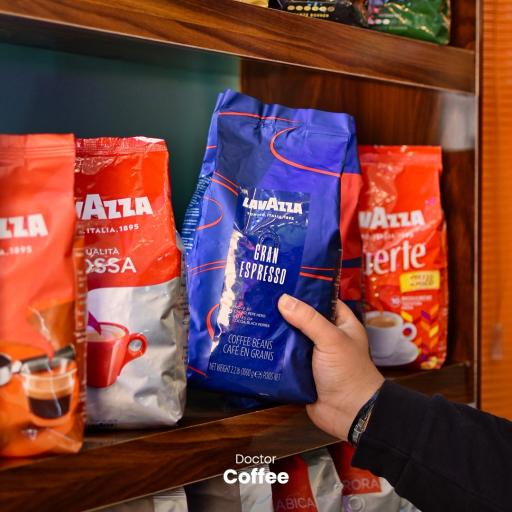 عکس قهوه بیرون بر دکتر کافی